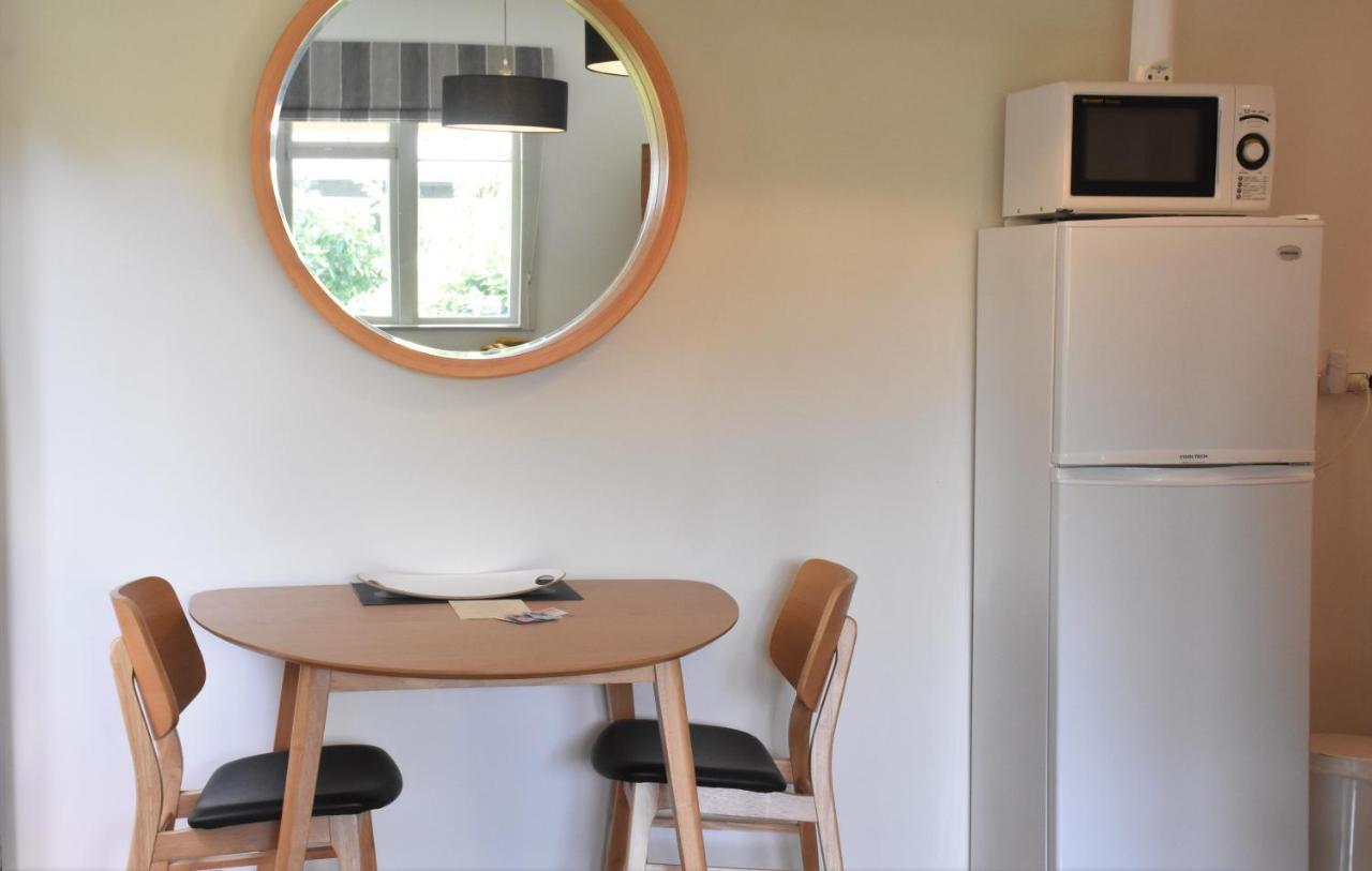 Shy Cottage&Studio Greytown Exteriör bild